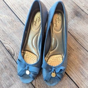 Ladies Size 10 Chambray Blue Wedge Heel
